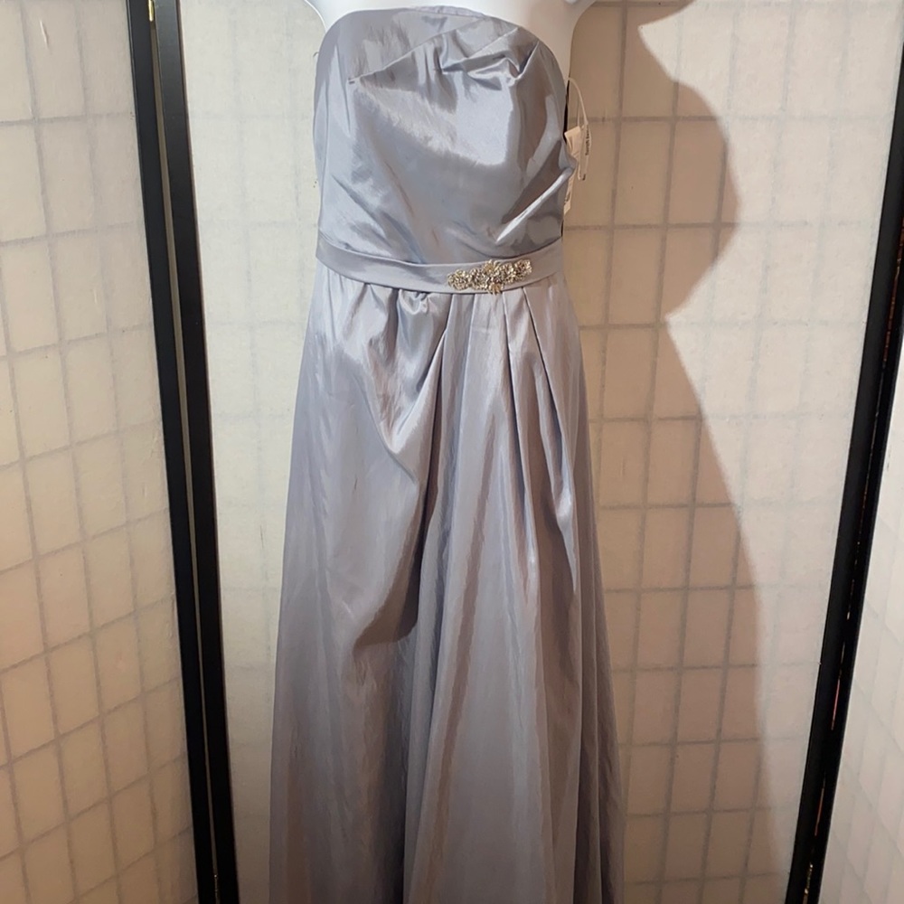 NWT David’s Bridal Bridesmaid Dress Size 4